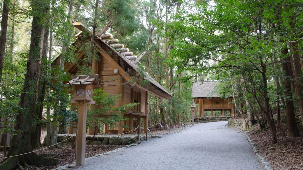 Bauten im Wald von Ise in Japan